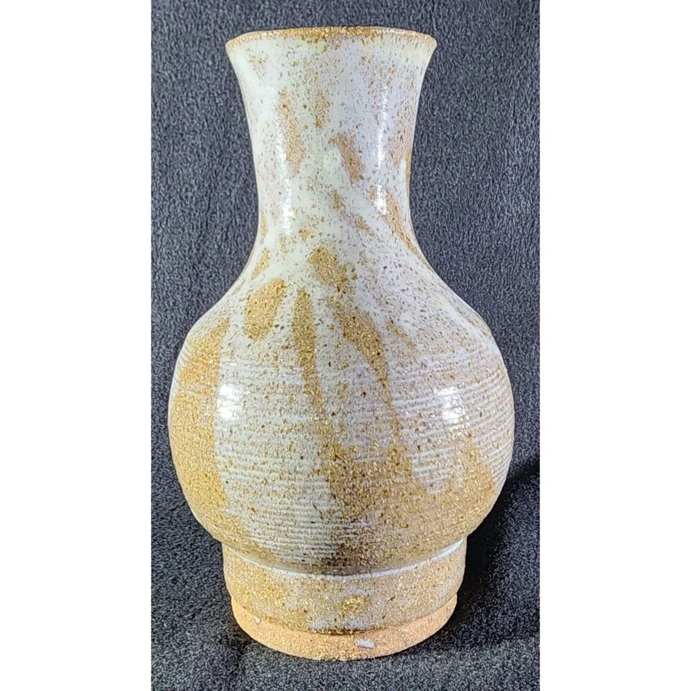 Beautiful Solid vase by GERRY ~ Signed “GERRY 189” ~ Pottery